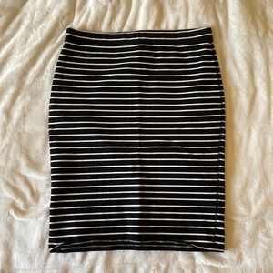 Stretchy bodycon pencil skirt